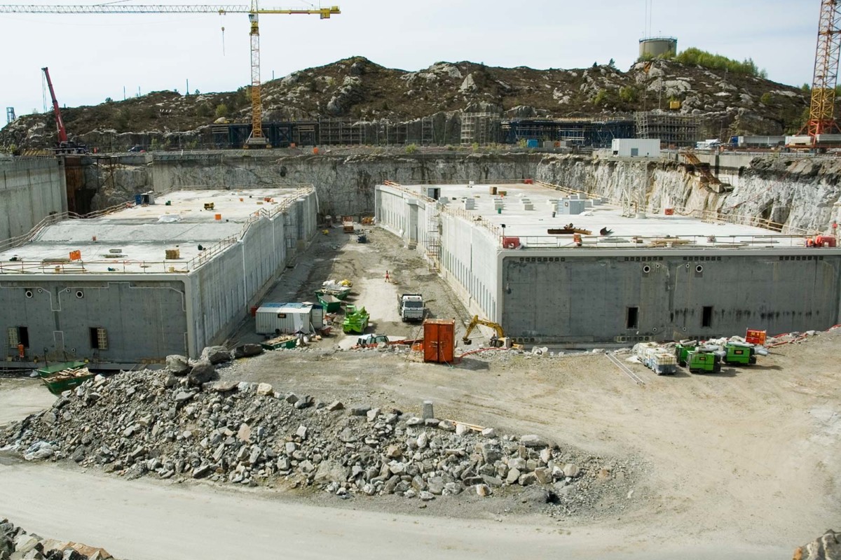 hrc-projects-concrete elements for Bjorvika immersed tunnel in construction dock